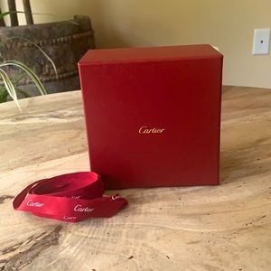 CARTIER outer Giftbox w/ribbon -
